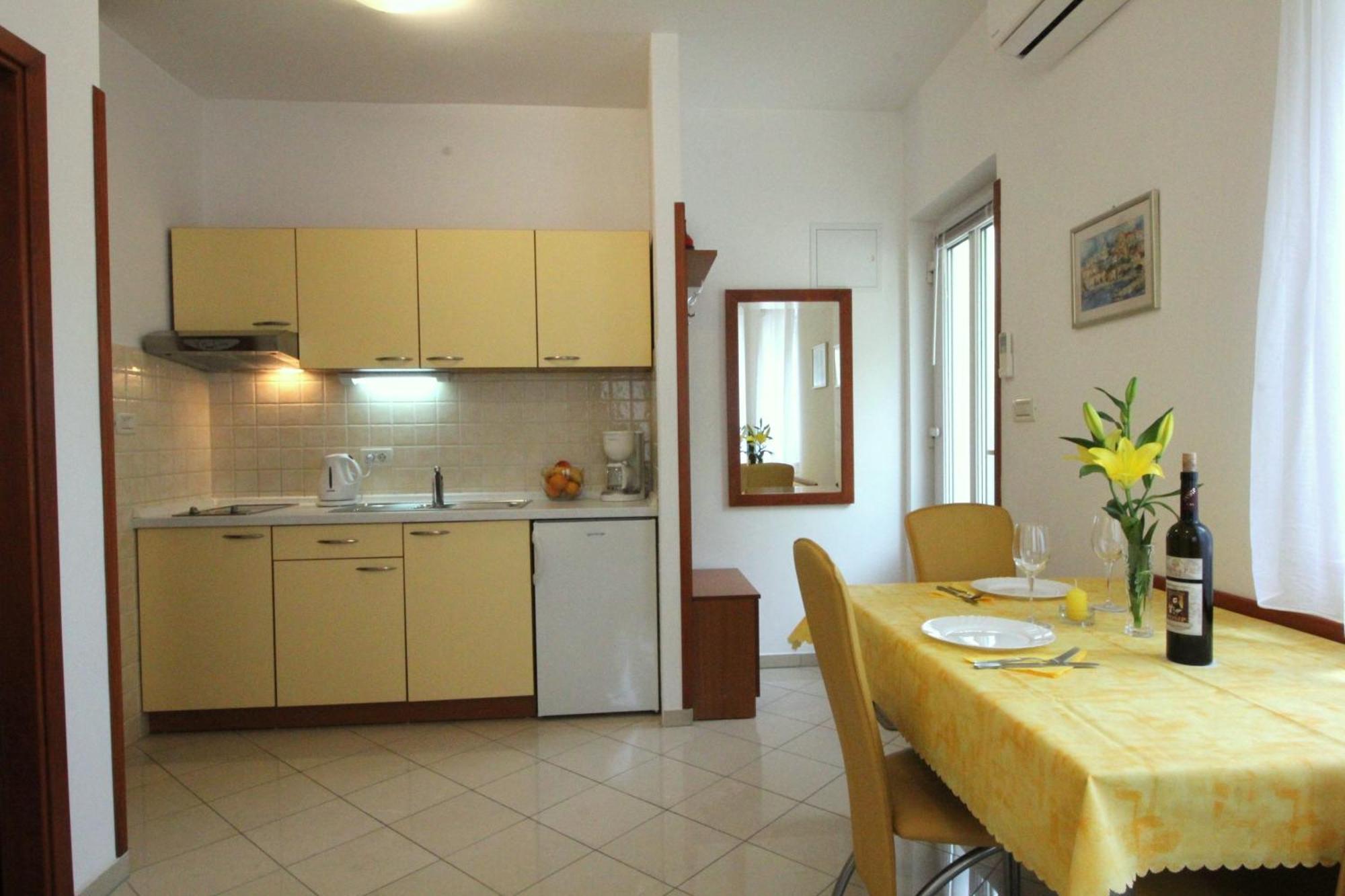 Apartment Artemis (adults Only)