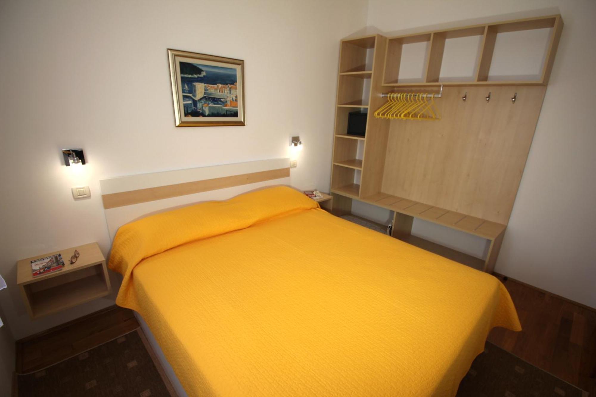 Artemis (adults Only) Apartment
